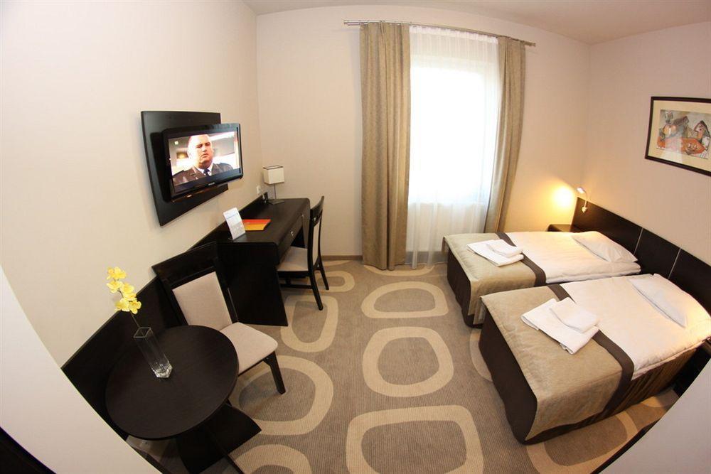 Hotel Picaro Stok Łagów Dış mekan fotoğraf