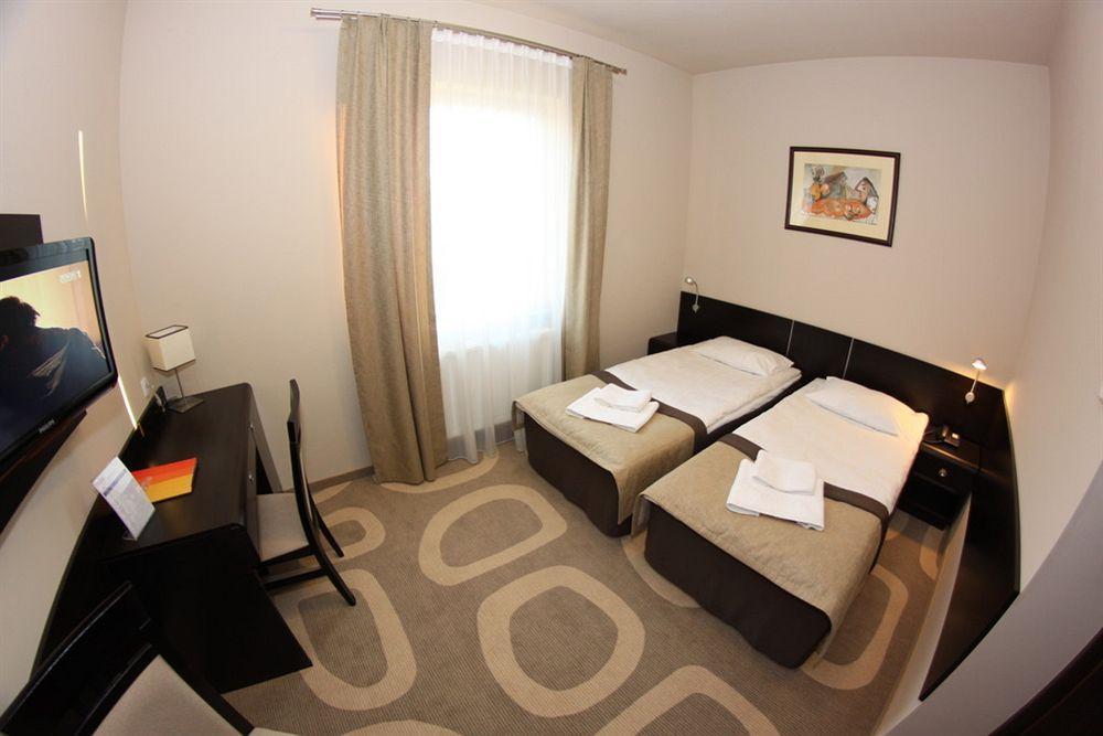 Hotel Picaro Stok Łagów Dış mekan fotoğraf