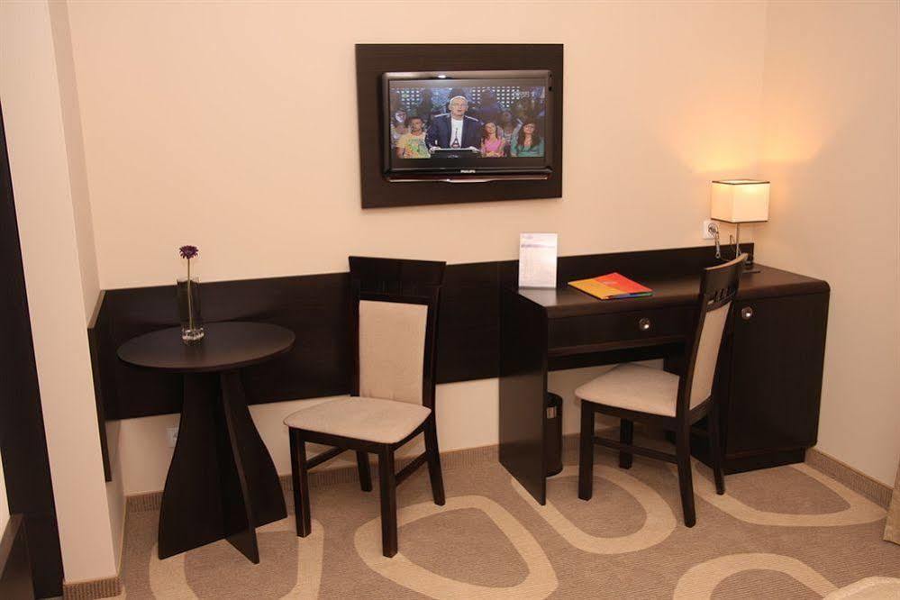 Hotel Picaro Stok Łagów Dış mekan fotoğraf